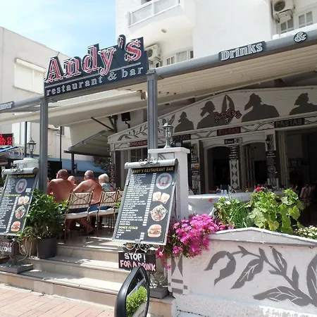 Ξενοδοχείο με διαμερίσματα Andy's Μαρμαρίς